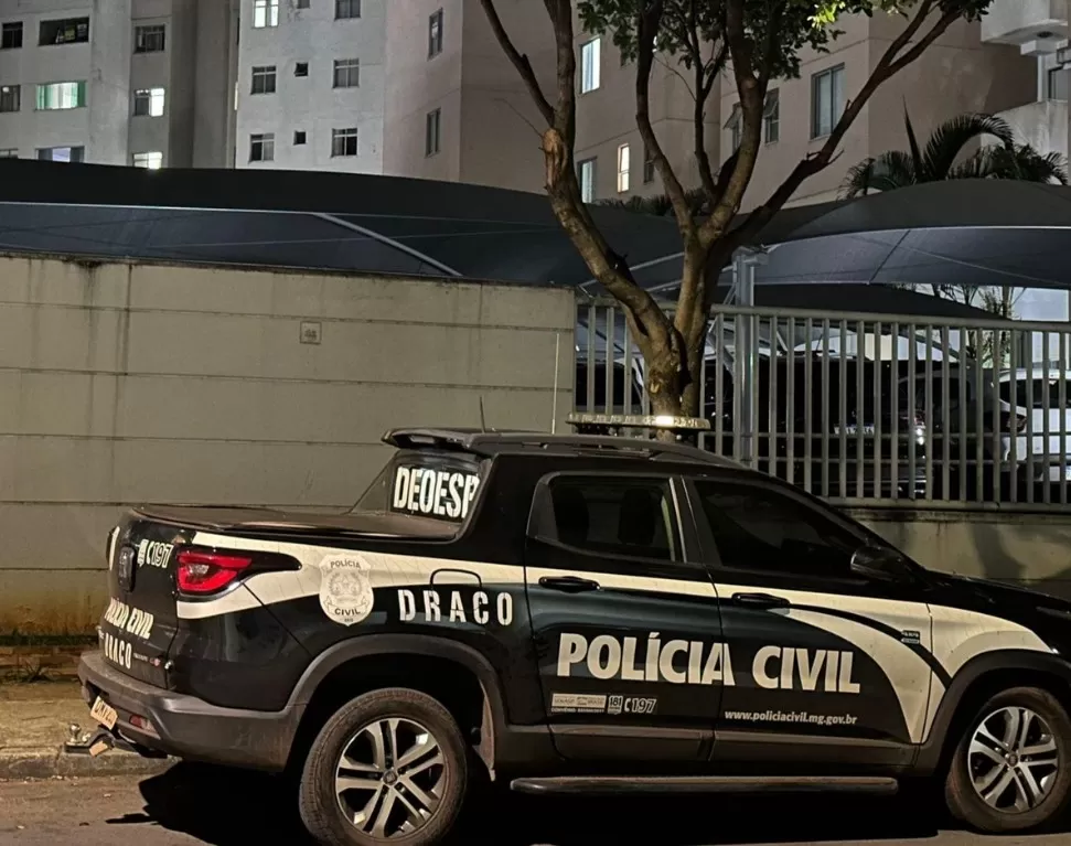 Corregedoria da Polícia Civil abre processo para demitir delegada após caso de tiros contra policiais