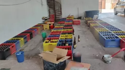 PM apreende carga de cerveja falsificada em Betim, na Grande BH