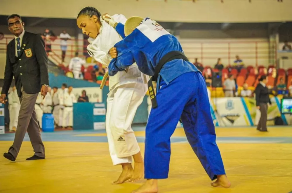 Judoca de Ribeirão das Neves chega ao topo do ranking mundial e busca apoio para disputar Mundial em Paris