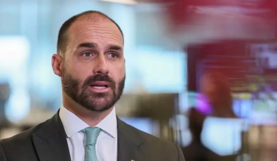 PGR rejeita pedido de prisão de Eduardo Bolsonaro em processo sobre tentativa de coação