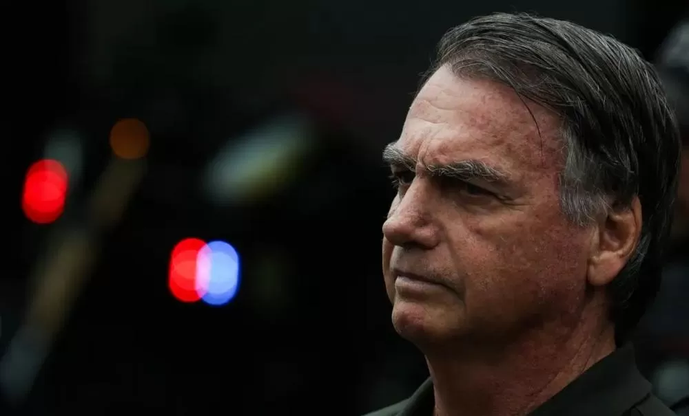 Moraes reabre inquérito contra Bolsonaro por suposta interferência na PF