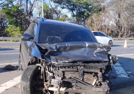 Grave acidente deixa dois feridos na LMG-800 em Lagoa Santa