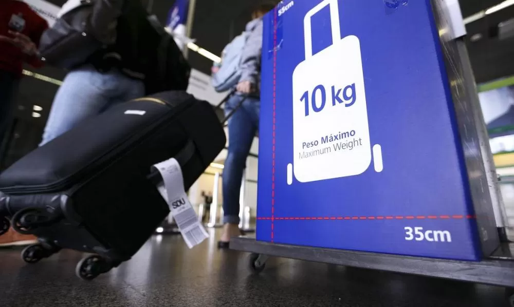 Senado aprova bagagem de mão gratuita de até 10 kg para voos nacionais e internacionais