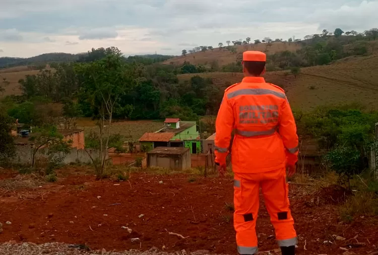 Força-tarefa vistoria áreas de risco em Matozinhos para prevenir deslizamentos e inundações