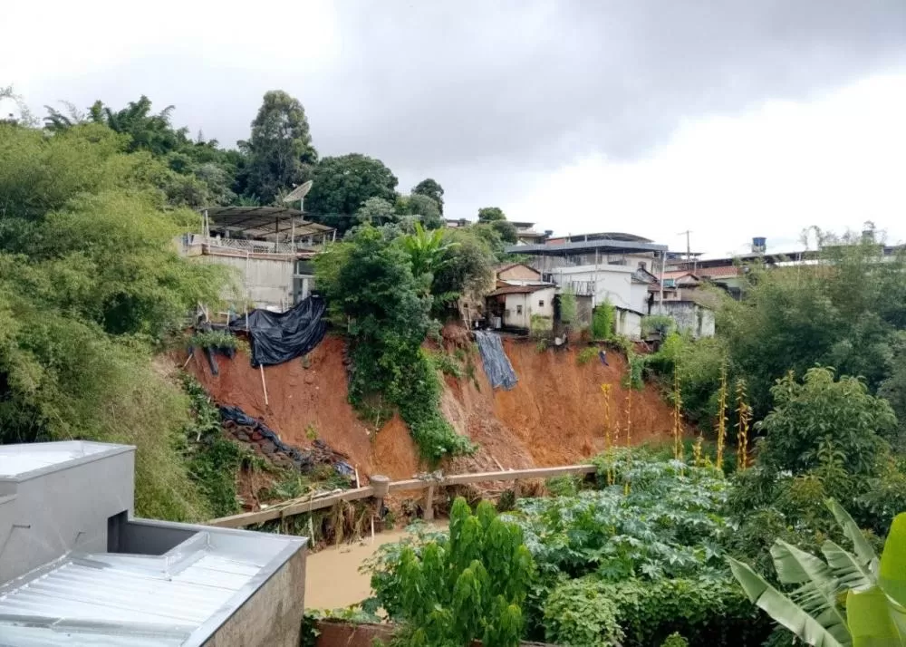 Defesa Civil: nove regionais de Belo Horizonte estão em alerta para riscos de deslizamentos e inundações