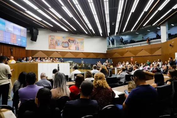 Audiência pública reúne Prefeitura, vereadores e sociedade civil para discutir reocupação do Centro de BH 