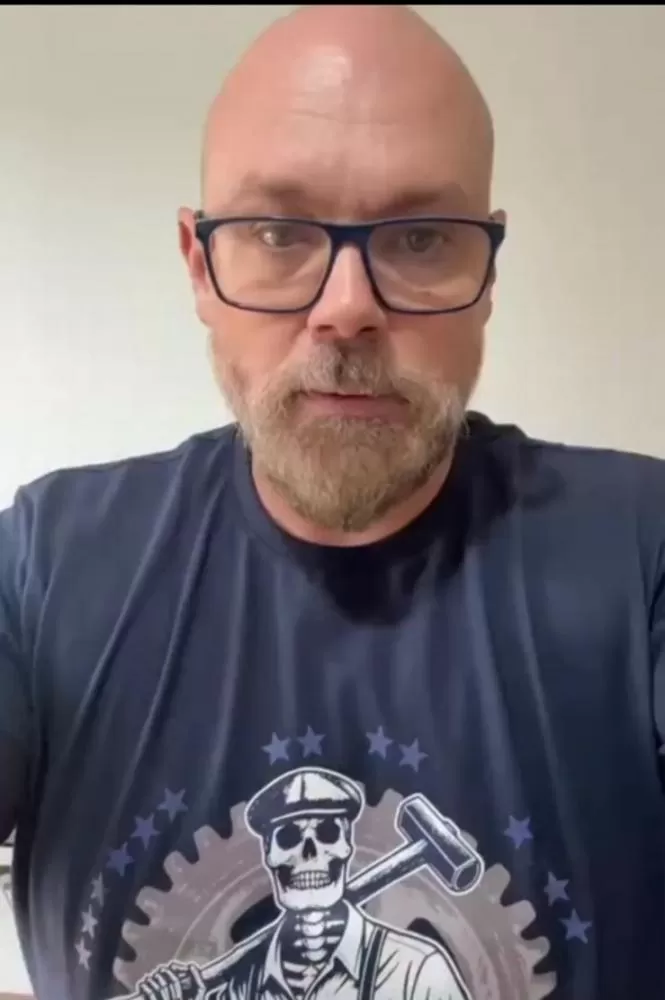 Professor Cleiton protocola requerimento contra a Copasa e cobra explicações sobre contrato com BTG