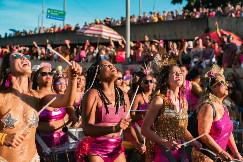 Carnaval da Liberdade 2026 terá plantão especial de atendimento às mulheres em BH