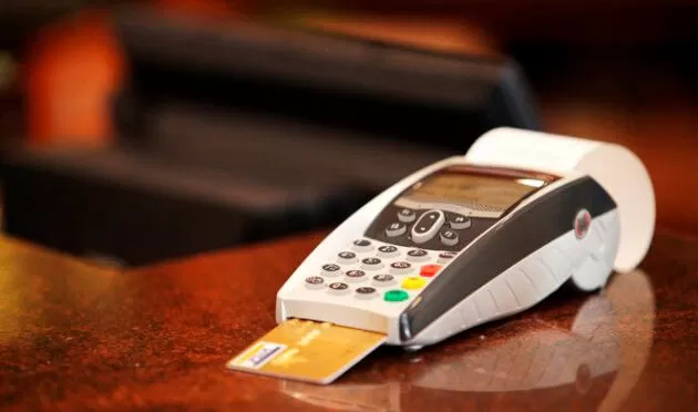 Quase 9 em cada 10 famílias de BH estão endividadas