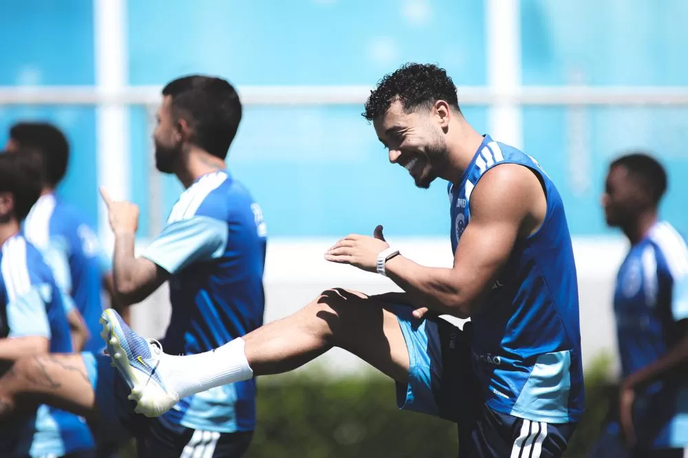 Com 5 desfalques, Cruzeiro enfrenta a URT em busca da vaga no mata mata 