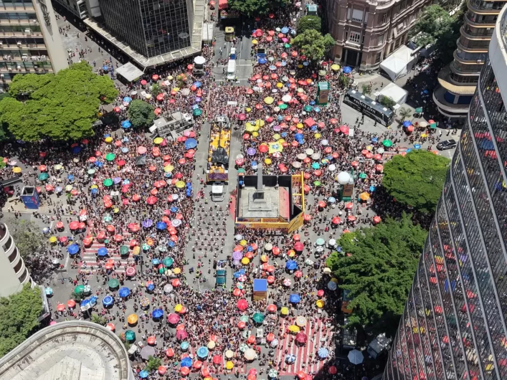 Balanço do Carnaval 2026 em BH reúne dados dos serviços públicos e ocorrências dessa terça (17)