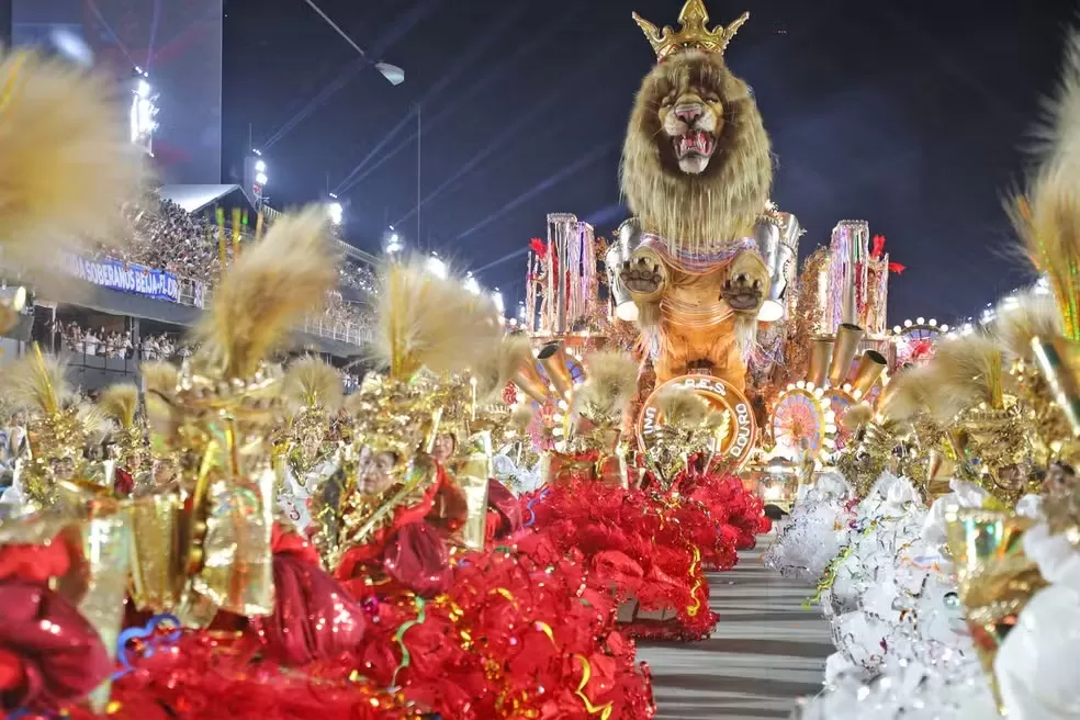 Viradouro domina apuração e é campeã do Carnaval 2026 do RJ