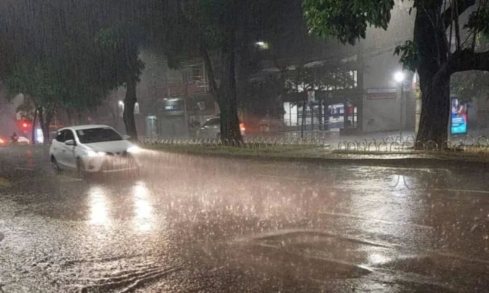 Fevereiro chuvoso: BH já supera média histórica em várias regionais