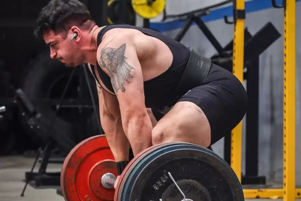 Leonardo Hermisdorf | Tribuna de Minas - Tricampeão mineiro de powerlifting