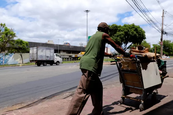 BH avança com lei para retornar pessoas em situação de rua às cidades de origem