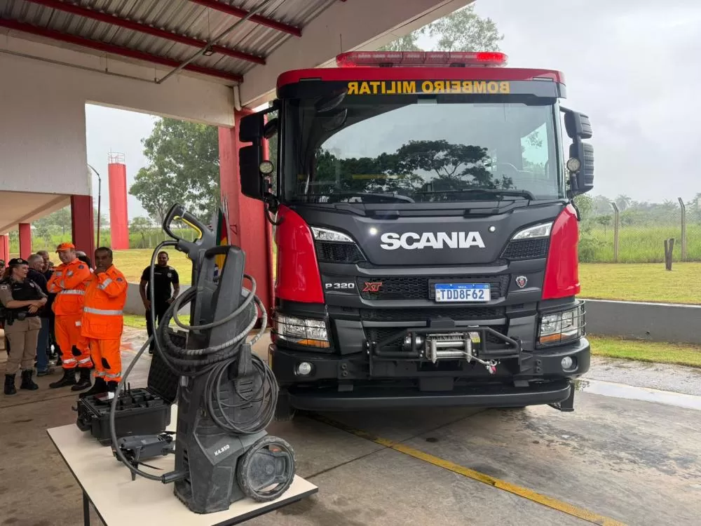 Entrega de novos equipamentos ao Corpo de Bombeiros em Lagoa Santa