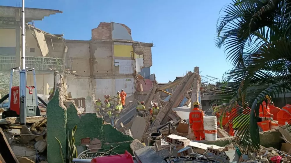 Fotos impressionantes mostram antes e depois de lar de idosos que desabou em BH