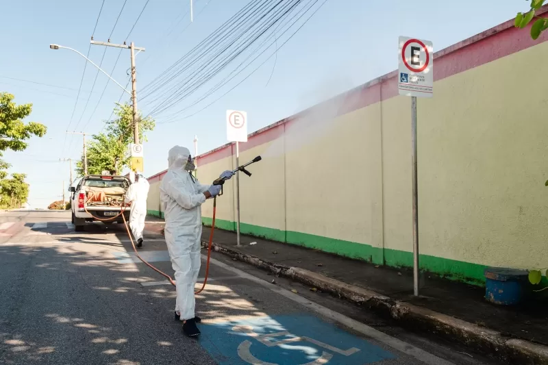 Prefeitura faz ação emergencial contra escorpiões em cemitério
