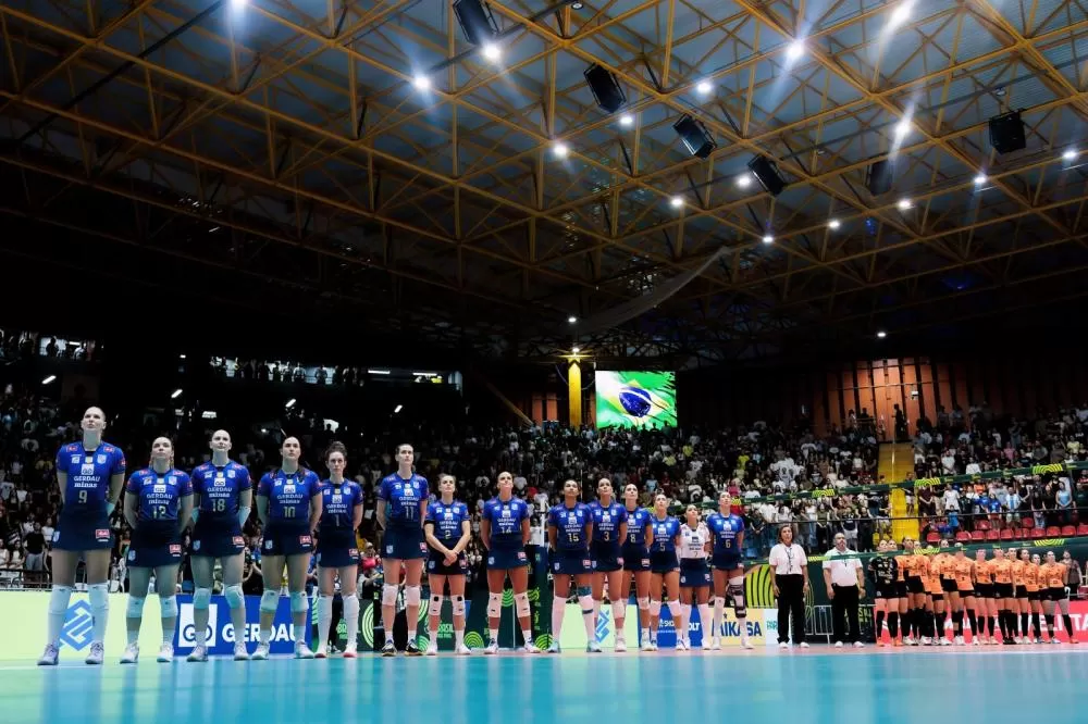 Minas tenta manter a liderança da Superliga em duelo contra o Osasco