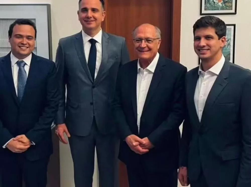 Após jantar em Brasília, Pacheco deve se filiar ao PSB nesta sexta