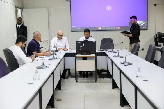 Letícia Oliveira | CMBH