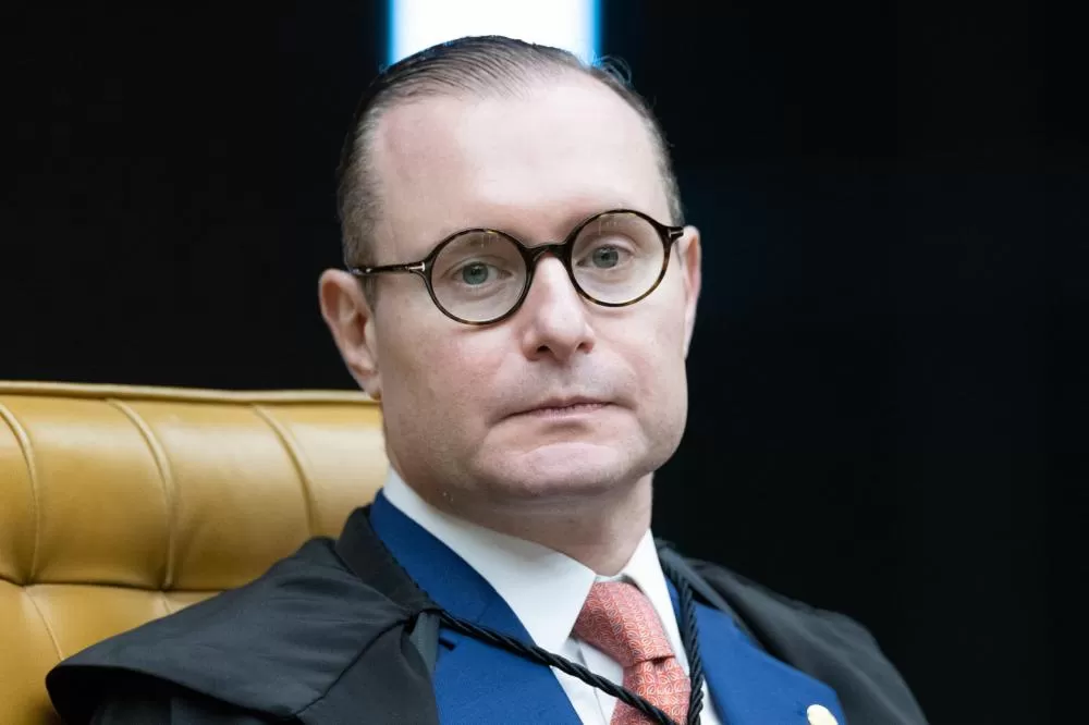 Zanin suspende eleição indireta para governador do Rio e leva caso ao plenário físico do STF