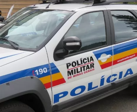 Homem é preso em flagrante por estupro de vulnerável após abordar aluna em porta de escola em BH