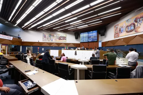 Câmara de BH aprova em 1º turno projeto de reforma administrativa da Prefeitura