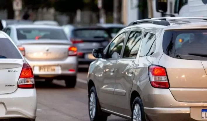 Motoristas: licenciamento termina nesta terça em MG, mesmo sem IPVA