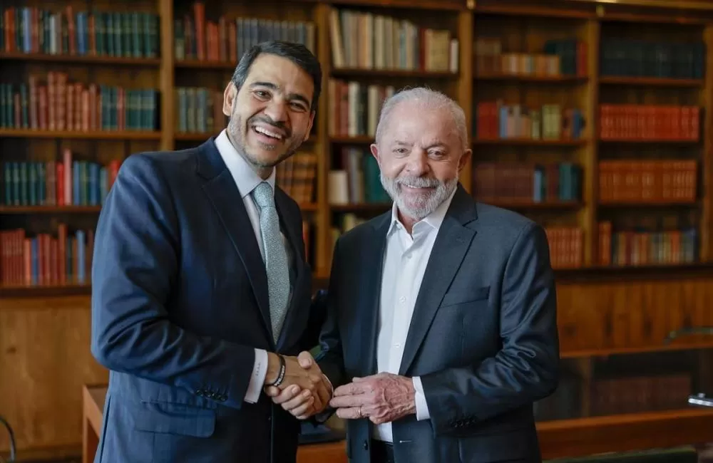 Após meses de articulação, Lula oficializa indicação de Jorge Messias ao STF