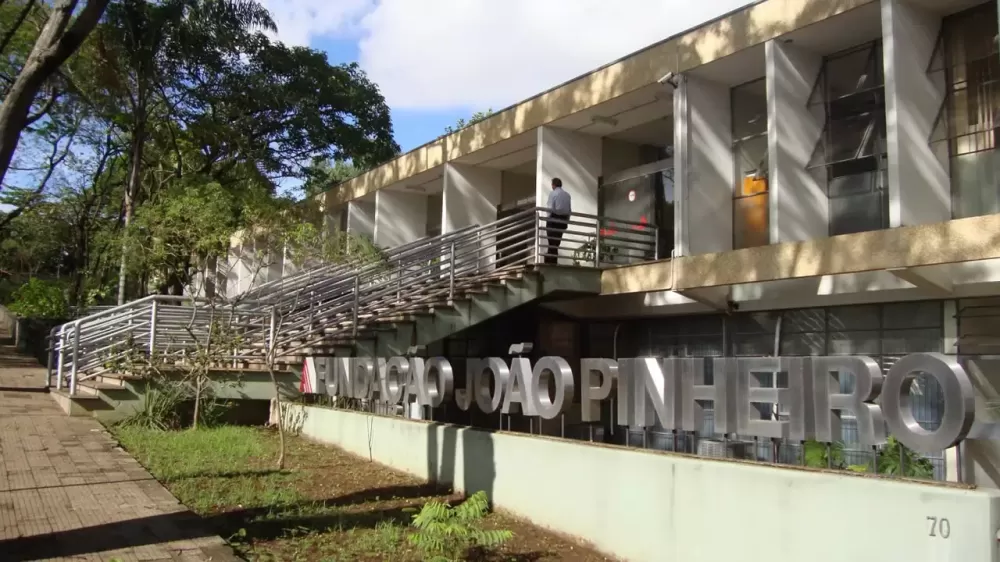 Fundação João Pinheiro abre concurso com salários de até R$ 9,6 mil em Minas