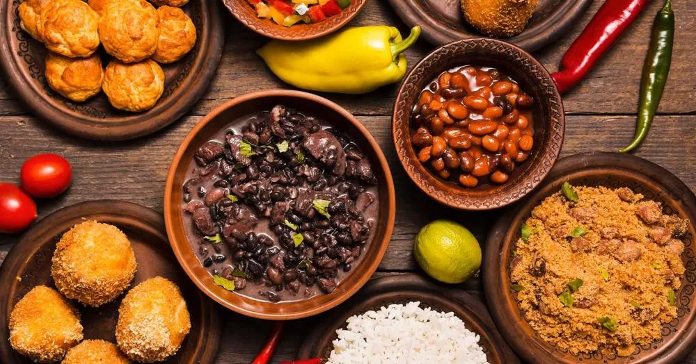 Minas Gerais conquista o prêmio nacional na categoria Gastronomia do M&E Awards – Destinos do Ano 2026, promovido pela Mercado&Eventos. A votação reúne mais de 84 mil votos de profissionais do setor e leitores de todo o país. A premiação reconhece destin