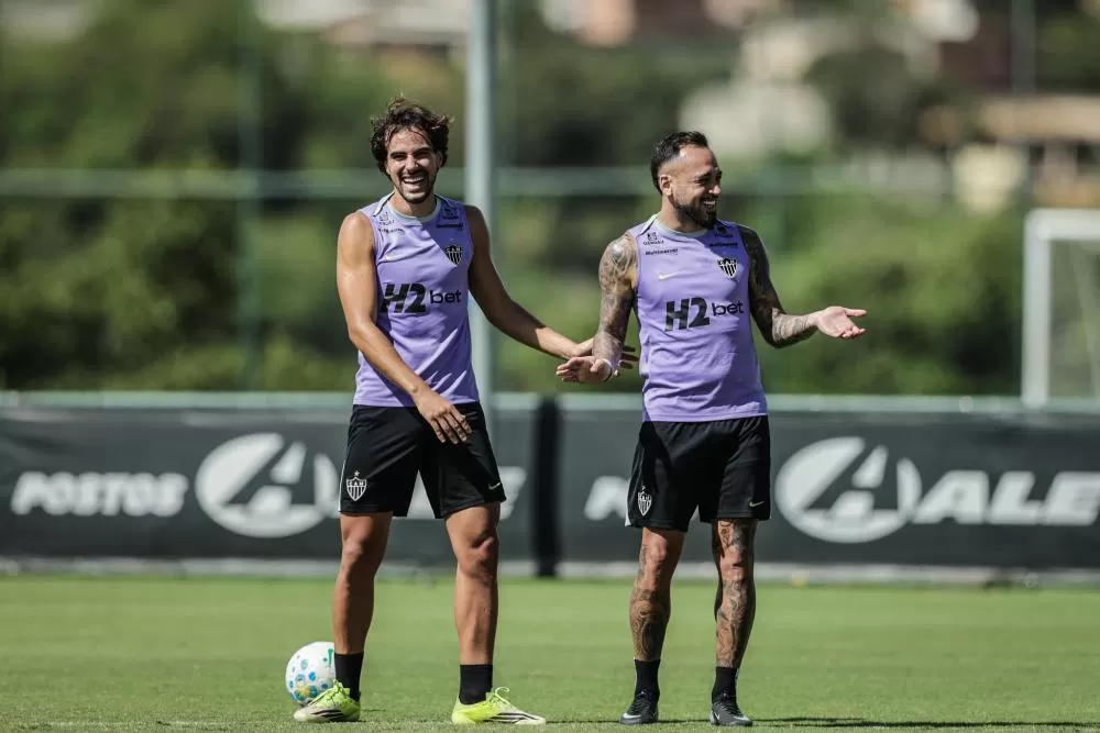 Atlético busca embalar e encara o Athletico-PR na Arena MRV