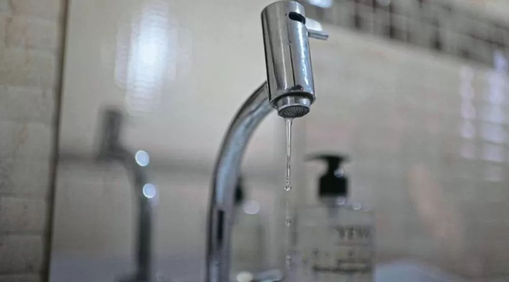 Manutenção da Copasa pode deixar bairros de Santa Luzia sem água nesta terça