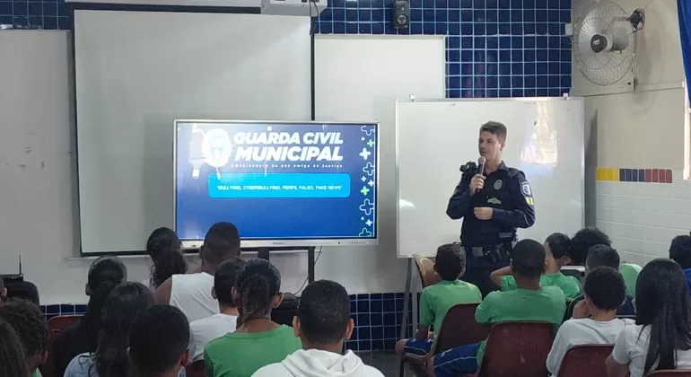 Guarda Municipal intensifica ações de combate ao bullying nas escolas de BH