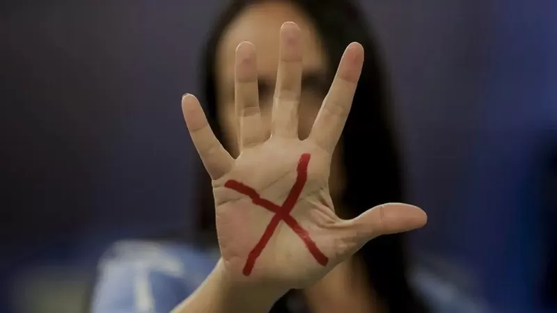 Proposta de selo para incentivar contratação de vítimas de violência avança em 2º turno