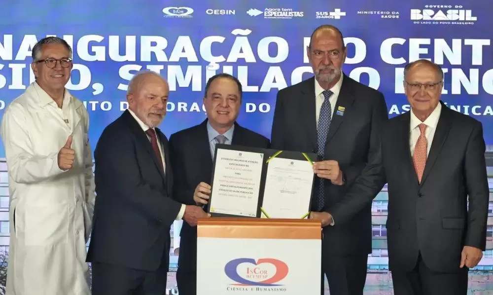 Lula sanciona marco regulatório para vacina contra o câncer e medicamentos de alto custo
