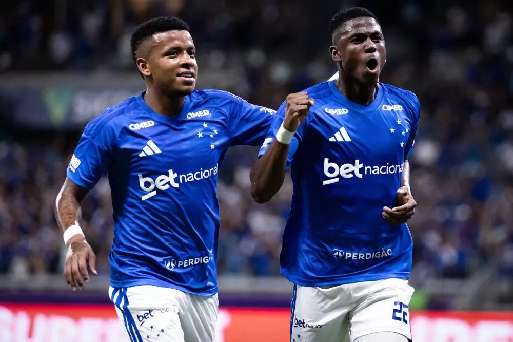 De virada, Cruzeiro vence o Bragantino e volta a pontuar no Brasileirão