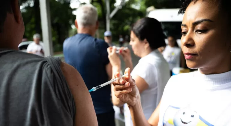 Dia D de vacinação contra a gripe alcança mais de 45 mil pessoas em BH