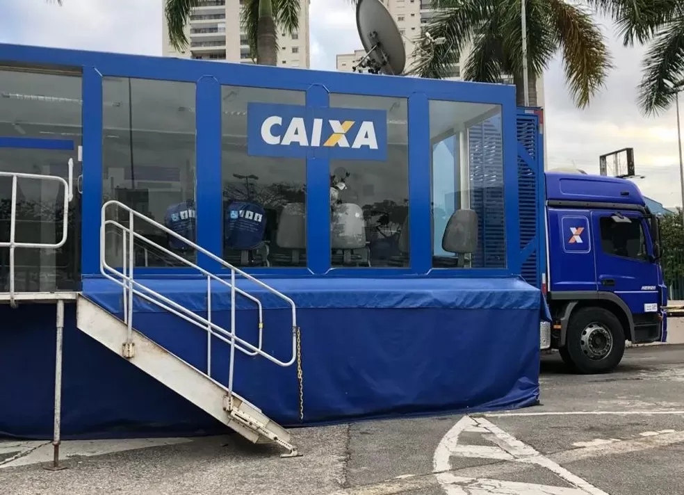 Caminhão da CAIXA oferece renegociação de dívidas em Governador Valadares até sexta-feira