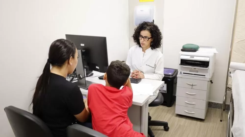 Santa Casa BH realiza seminário gratuito sobre autismo com foco em famílias e cuidado contínuo