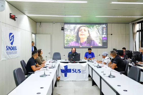 Profissionais de enfermagem denunciam sobrecarga e pedem revisão salarial em BH