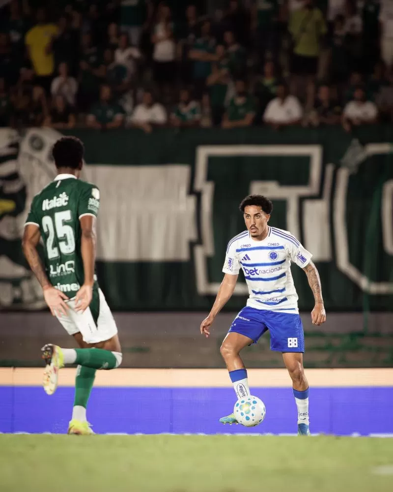 Cruzeiro leva gol no fim, empata com o Goiás e deixa decisão aberta na Copa do Brasil