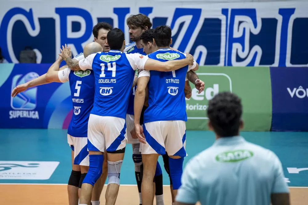 Cruzeiro vira sobre o Minas e sai na frente na semifinal da Superliga