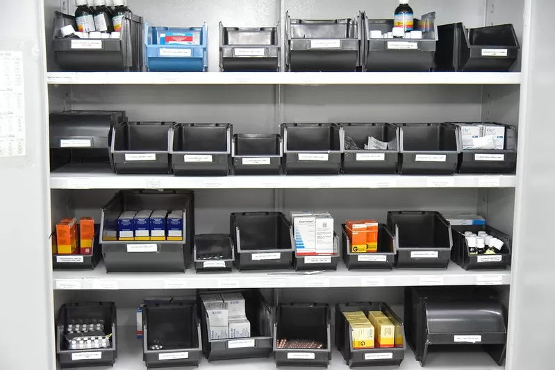 Contagem amplia lista de medicamentos e reforça abastecimento nas farmácias do SUS