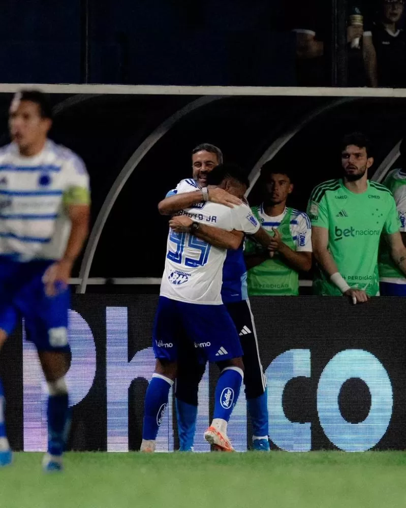 Após 46 anos, Cruzeiro vence o Remo e embala de vez no Campeonato Brasileiro