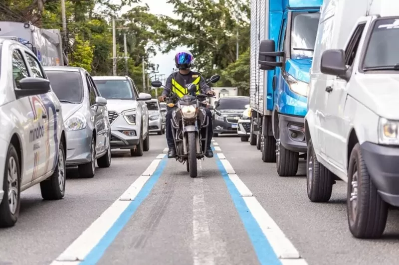 BH terá motofaixas em vias estratégicas após aval federal e articulação da CDL/BH