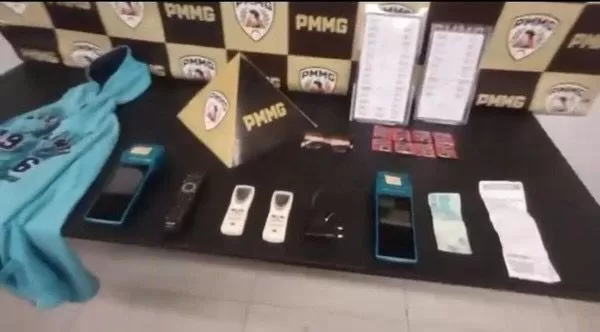 Casal invade motel, rouba objetos inusitados e acaba preso em Divinópolis