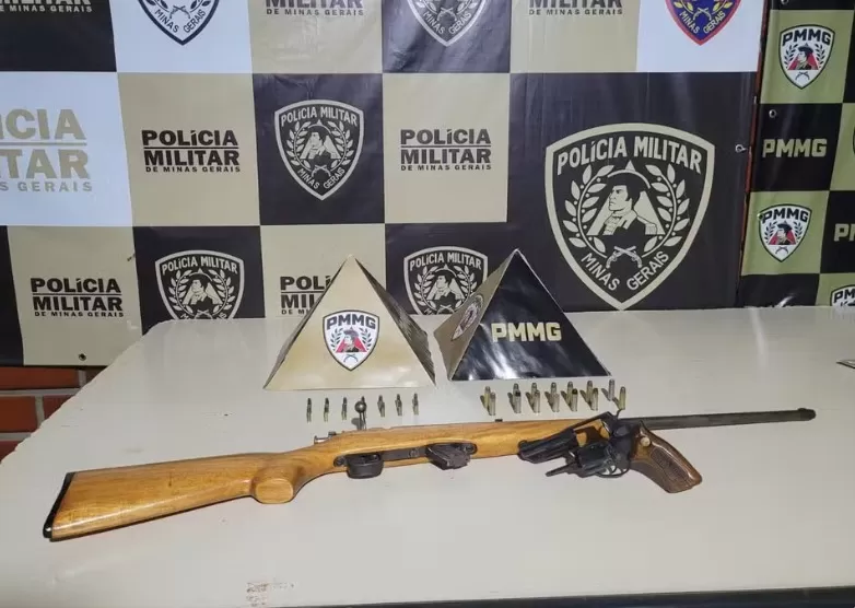 Homem é esfaqueado no peito pela filha durante briga com esposa em Januária