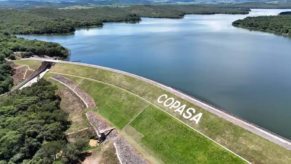 Abastecimento de água será normalizado de forma gradual após queda de animal em adutora na Grande BH